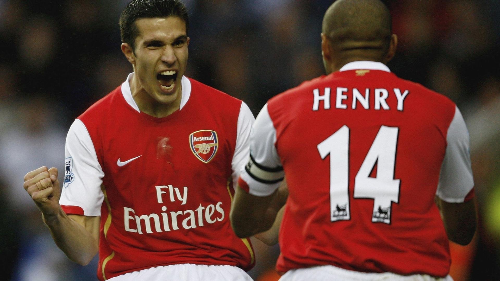 世界杯技术分析:如何应对高空球威胁?