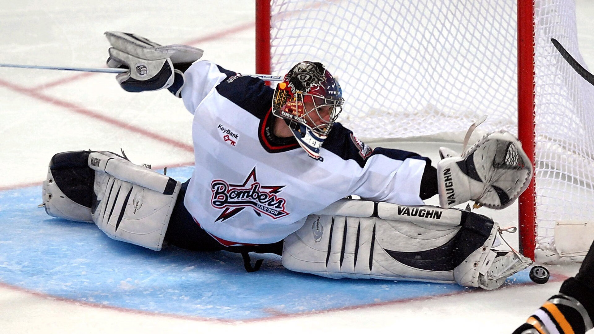 喜从天降!武汉三镇躺着就保级成功了,邓卓翔:不是拼来的不太爽